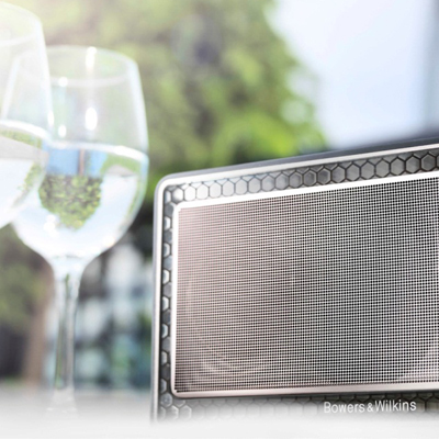 Bowers & Wilkins T7: Hi-Fi на прогулке