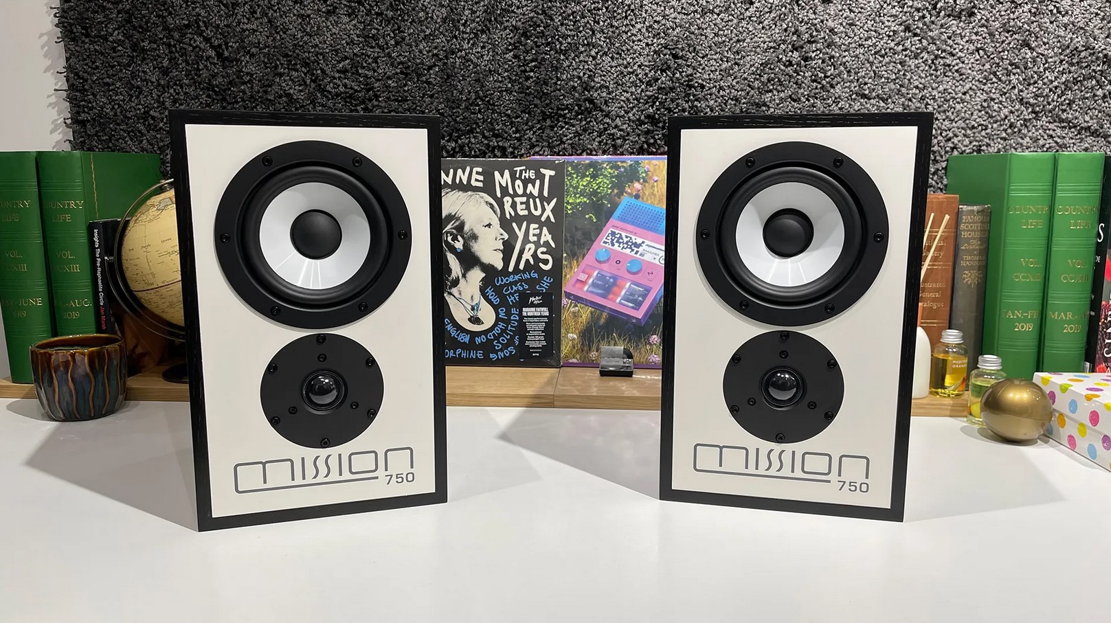 Обзор акустики Mission 750 от What Hi-Fi?: Энергичные исполнители с массой достоинств!